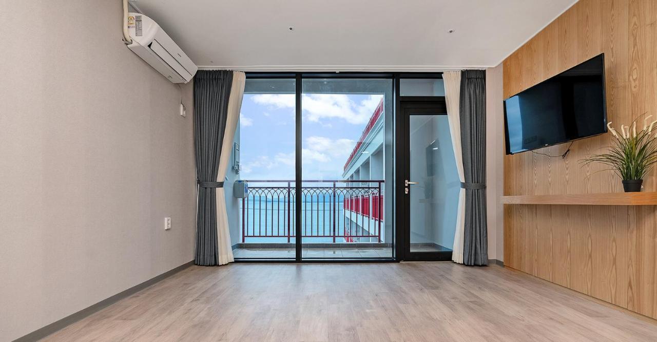 Gold Beach Resort Yeosu Exterior foto